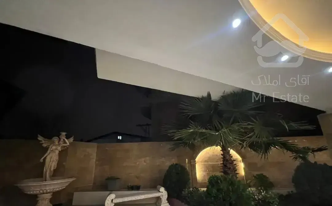 آپارتمان ۹۴ متری ۲ خوابه در بلوار طالقانی