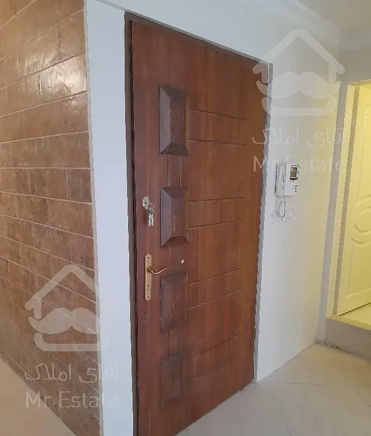 آپارتمان ۱۱۰ متری کلید نخورده