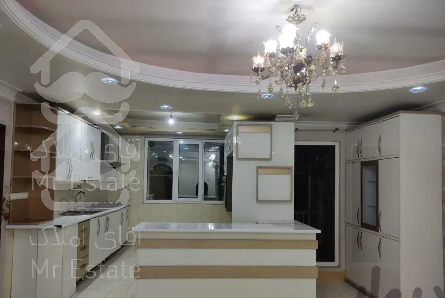 ۱۰۷ متر تک واحدی