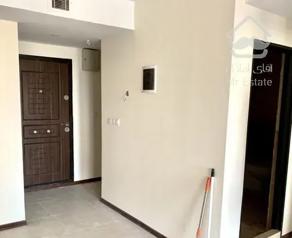 80 متر یک خواب کلید نخورده فول امکانات