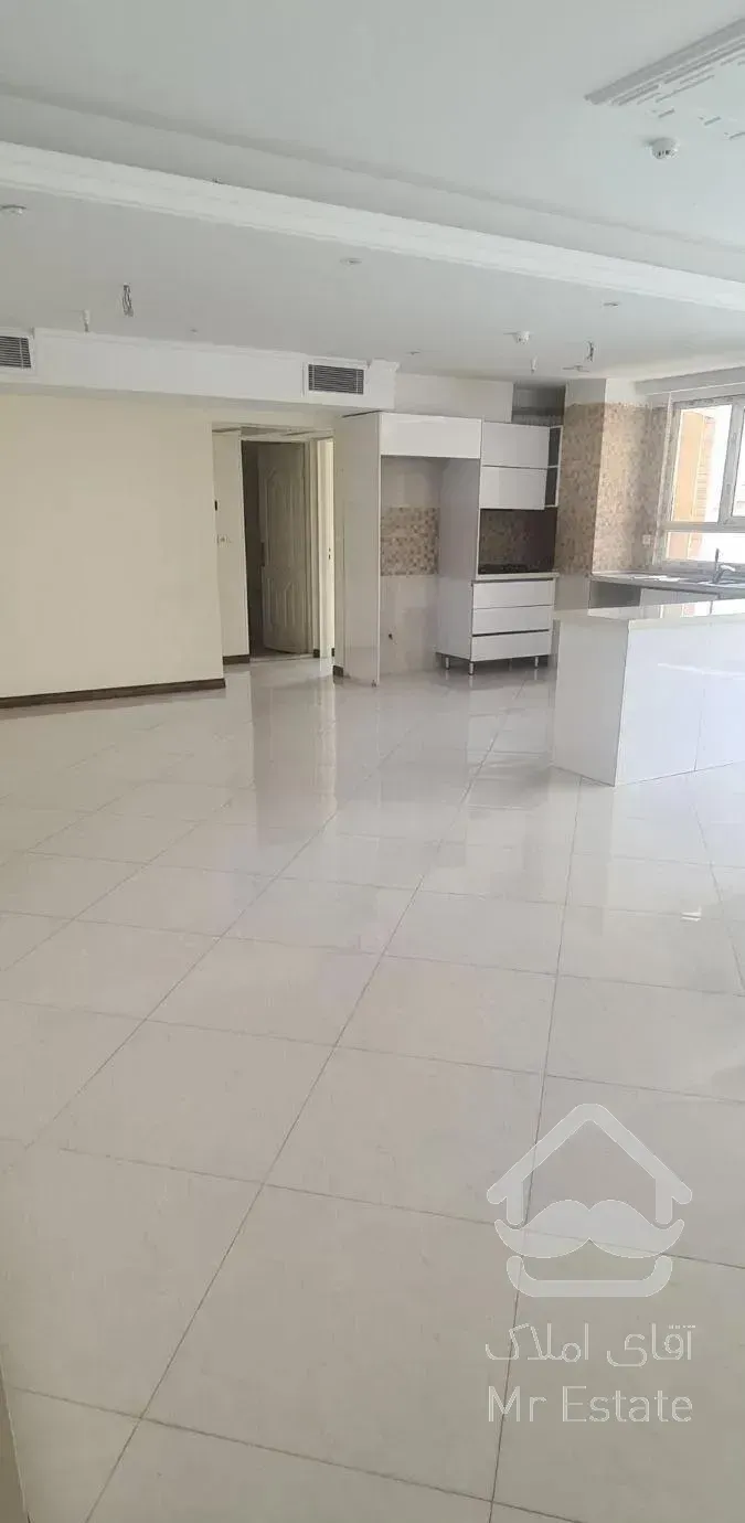 ۱۲۵ متری، طبقه ششم ، با ویو