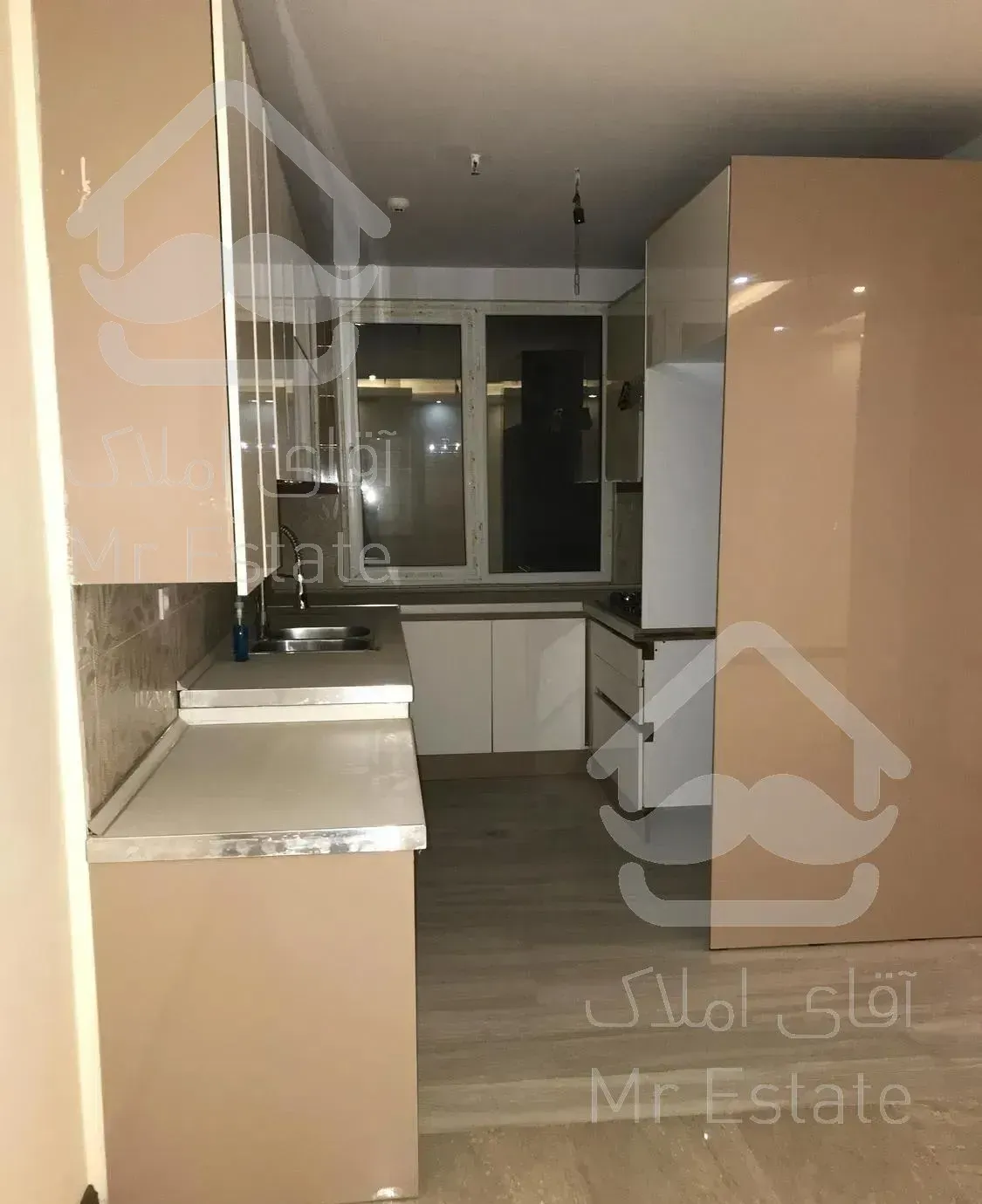 ۹۰ متر دو خوابه شهرک اکباتان/کوی بیمه