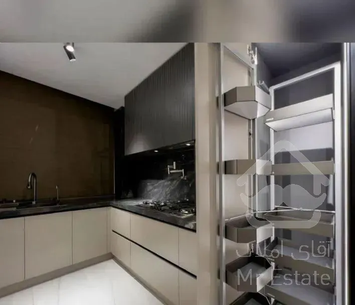 آپارتمان ۳۰۰ متری در نیلوفر سجاد قابل تهاتر