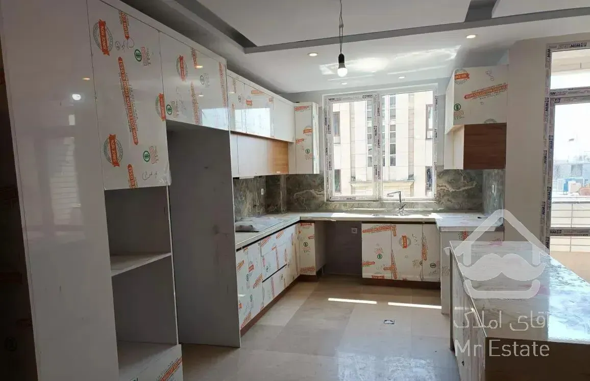 ۱۱۰متر ۲خواب نوساز فول امکانات( مشاهیر)