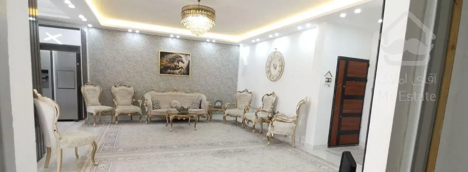 فروش یه واحد بسیار شیک بر اصلی خیابان جهاد