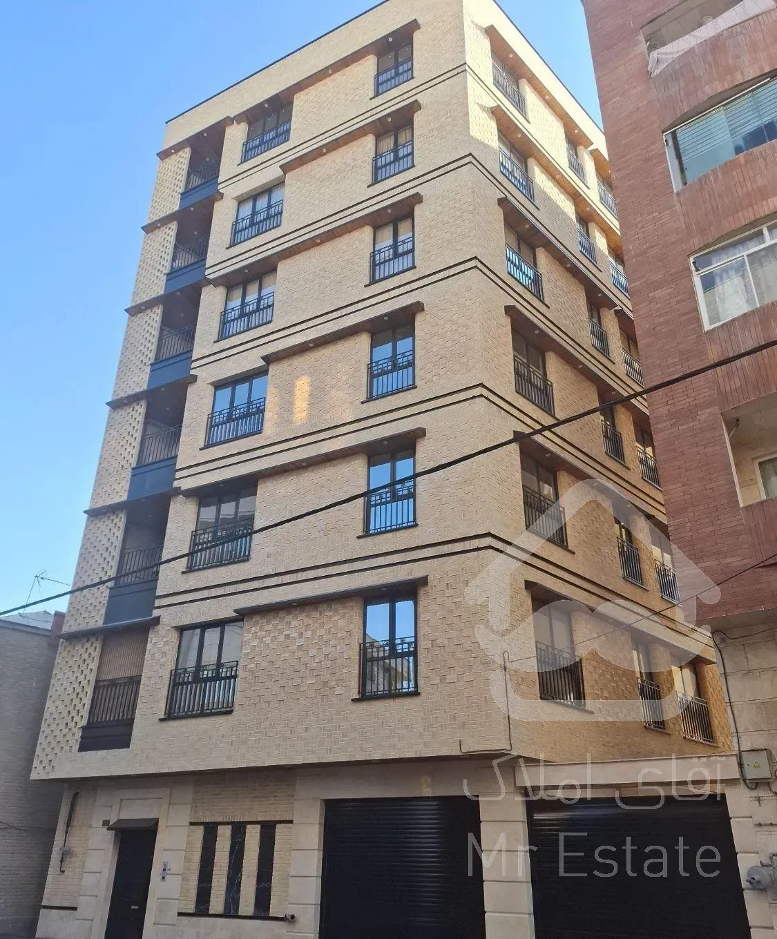 آپارتمان۱۰۵متری سه خواب تقوی شیرازی آبشار