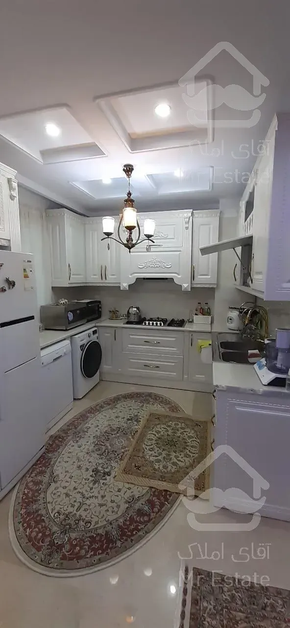 ۲۰۰  متری ویلایی مشرف به پارک/بر اصلی/المپیک