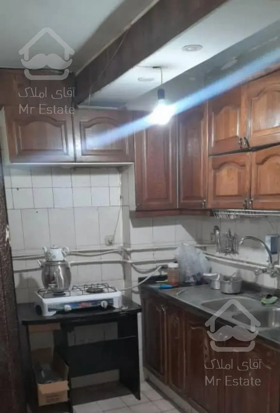 ایرانشهر 70 متردو خواب با انباری و آسانسور