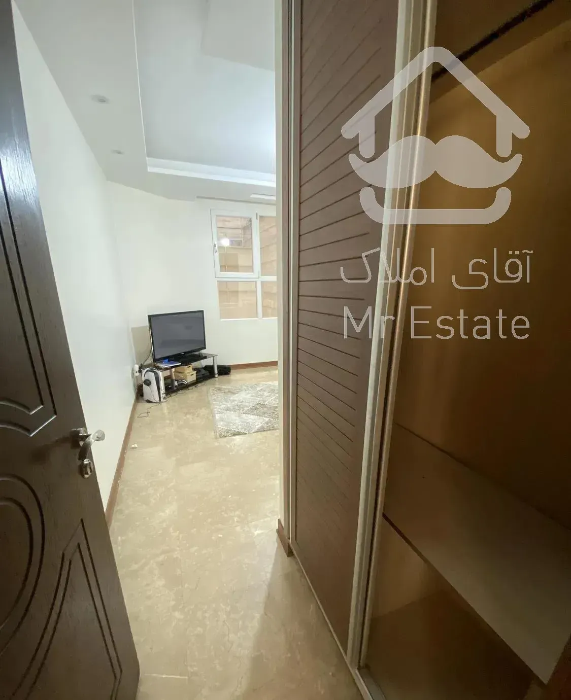 ساقدوش /١٨٠ متر ٣ خواب /٣ مستر / ٢ پارکینگ