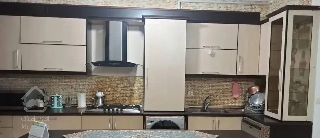 آپارتمان ۱۰۱متری گلین بلوار شیرودی/عرصه و اعیان