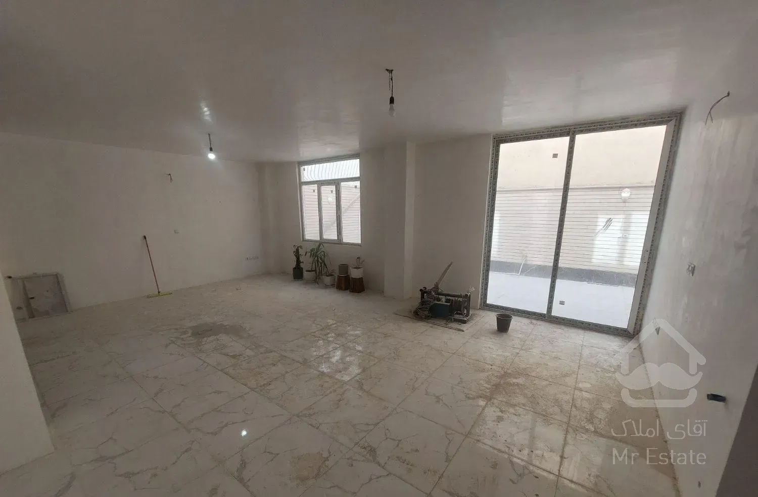 ۱۱۳ متری ۳ خوابه همکف حیاط اختصاصی