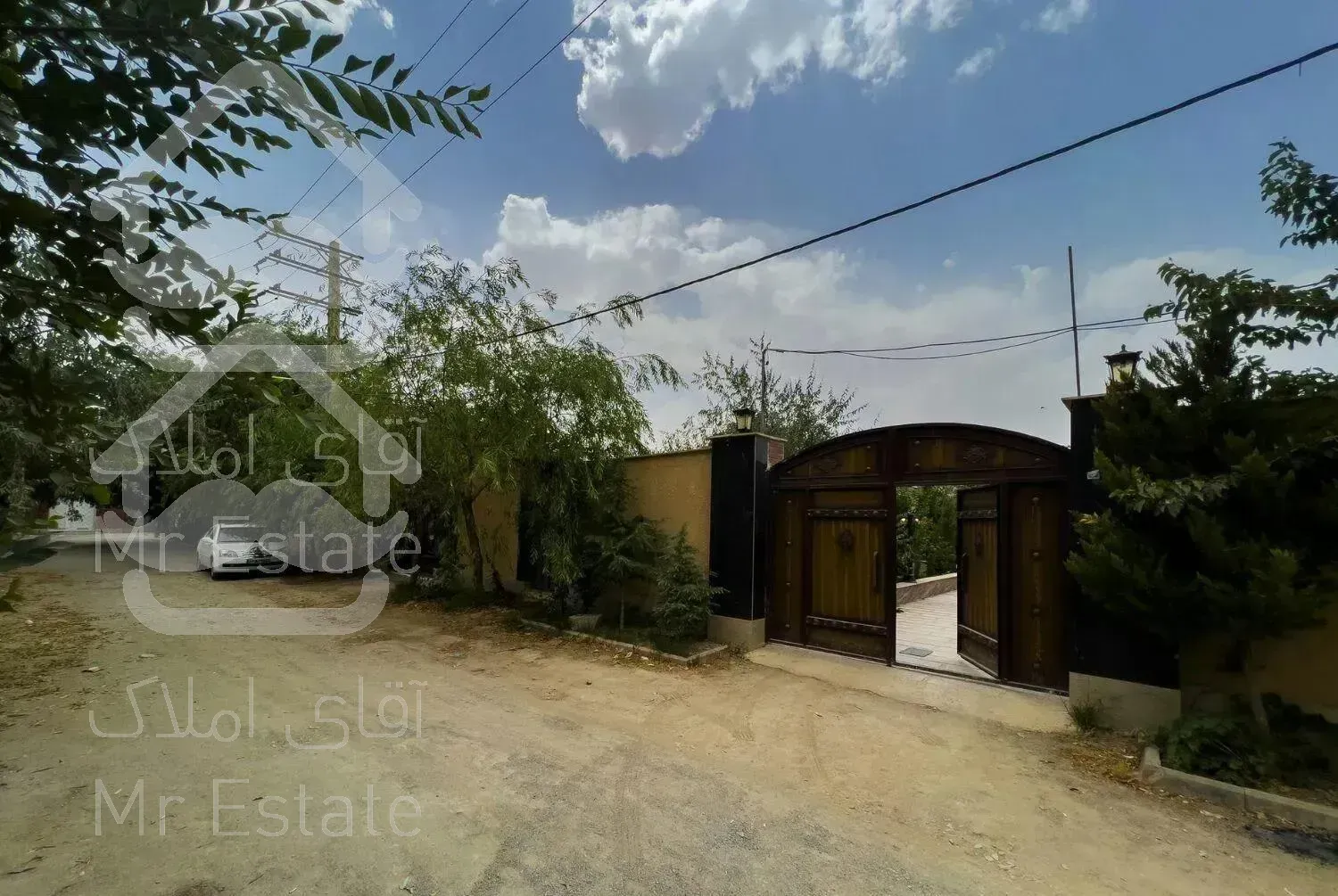 محمود اباد با استخر سه خواب