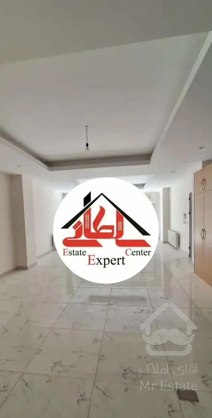 آپارتمان ۱۱۵ متری حیاط در اختیار