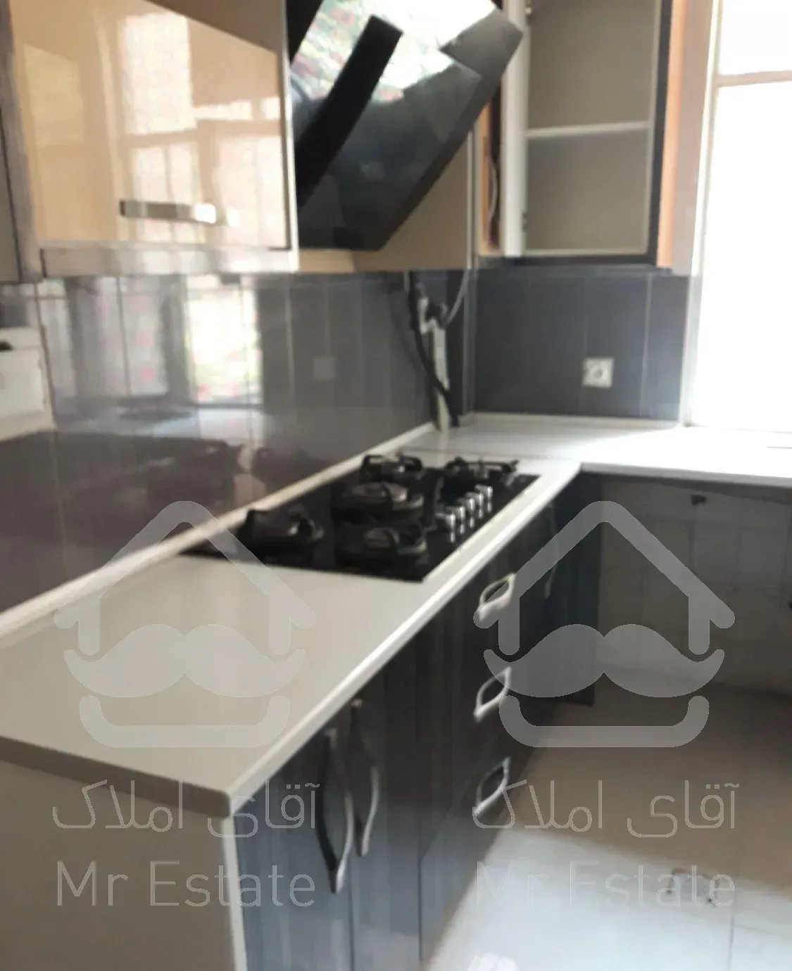 آپارتمان ۴۵ متری خ بابا طاهر