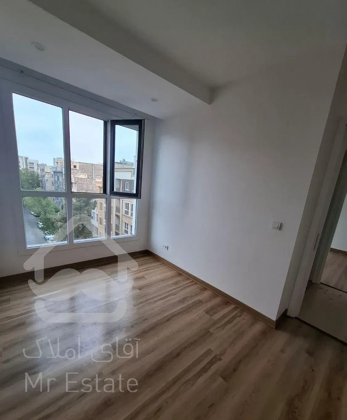 ۶۰ متر  پرده خور دکتر هوشیار ، فول تراورتن