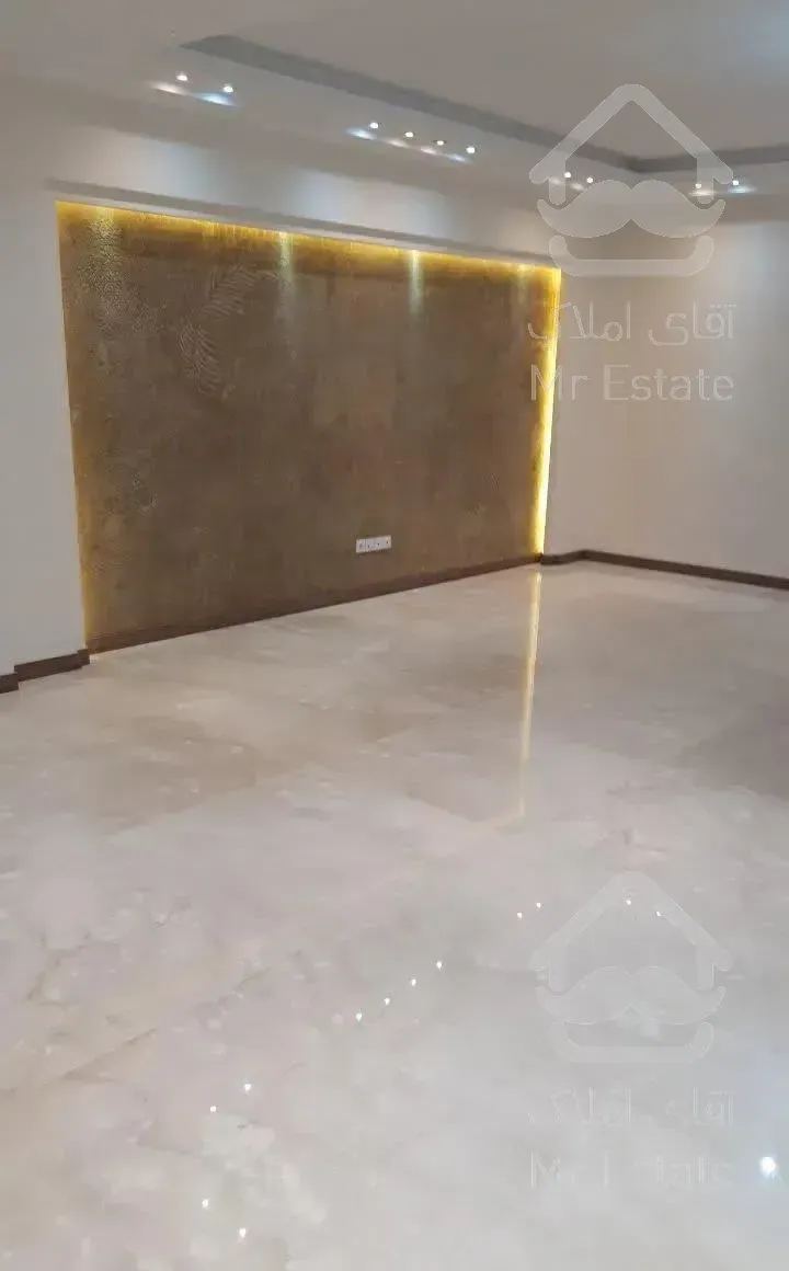 ۱۸۰ متر . دو پارکینگه. نوساز.