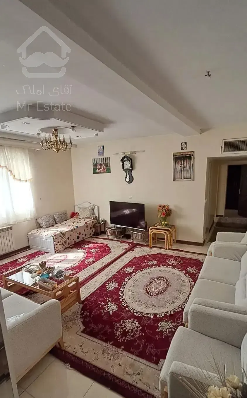 75 متر دو خواب / نورگیر