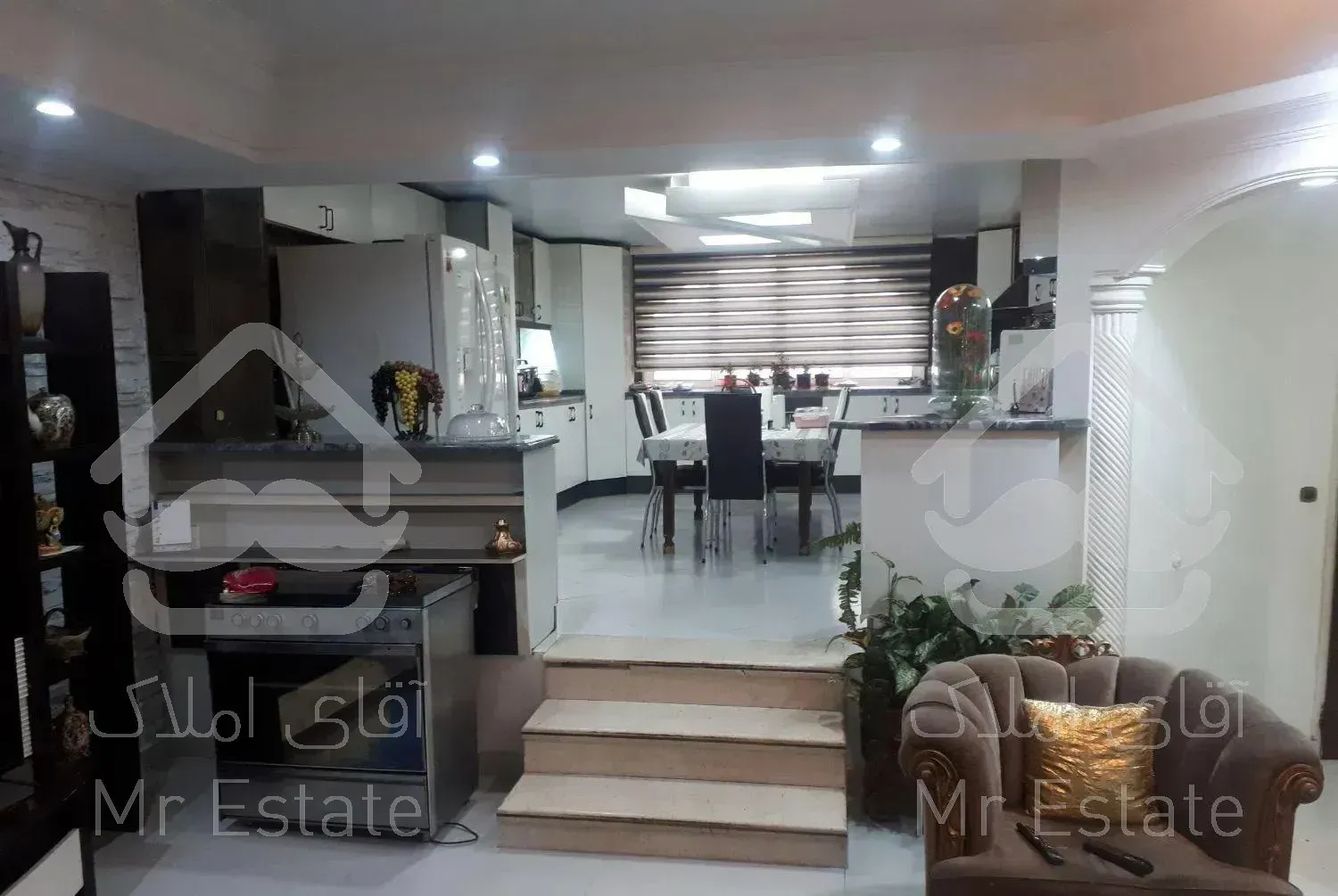 آپارتمان ۲۲۰ متری تهرانپارس غربی