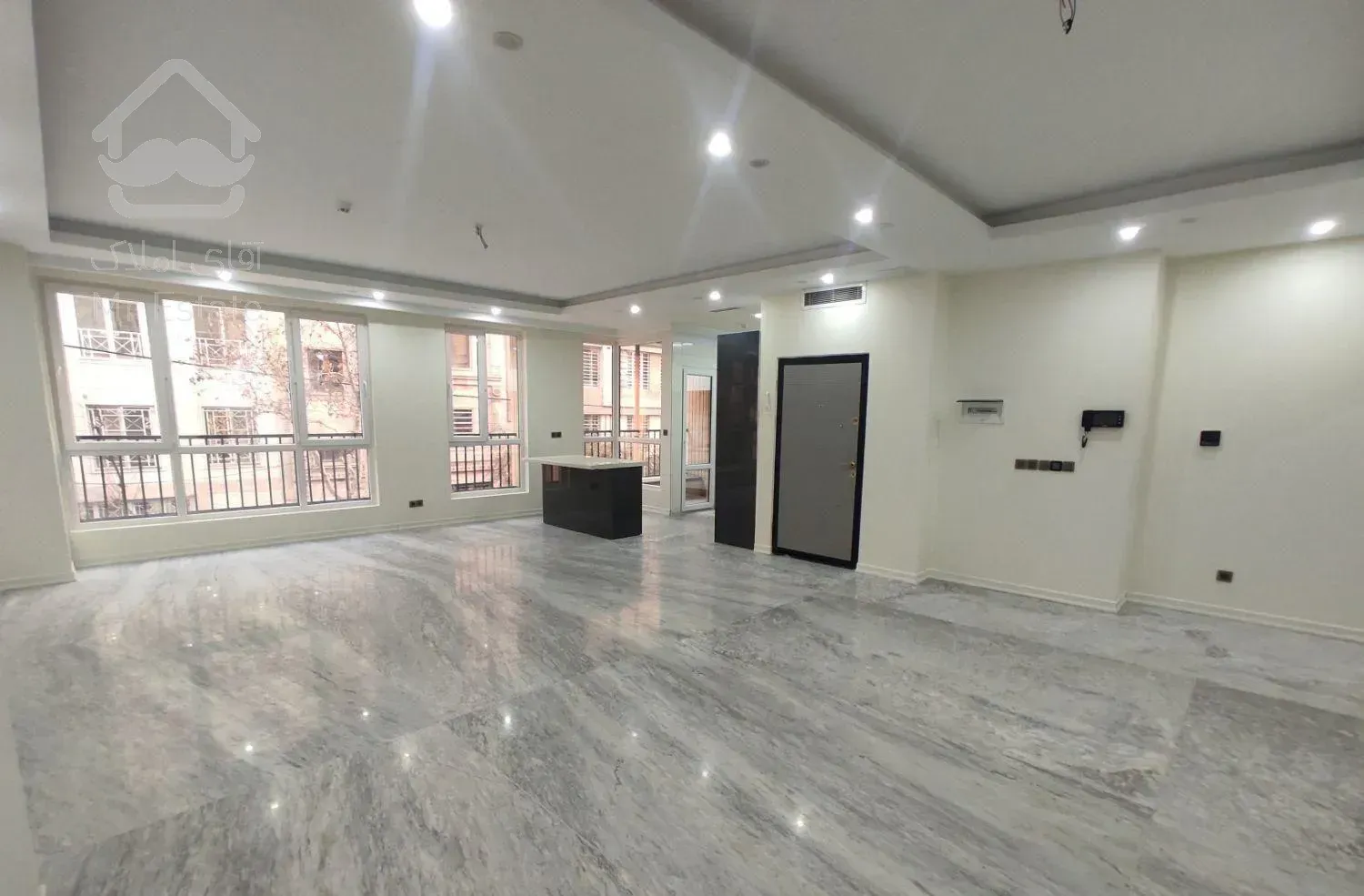 ۱۴۰ متری تکواحدی + مشاعات آبی