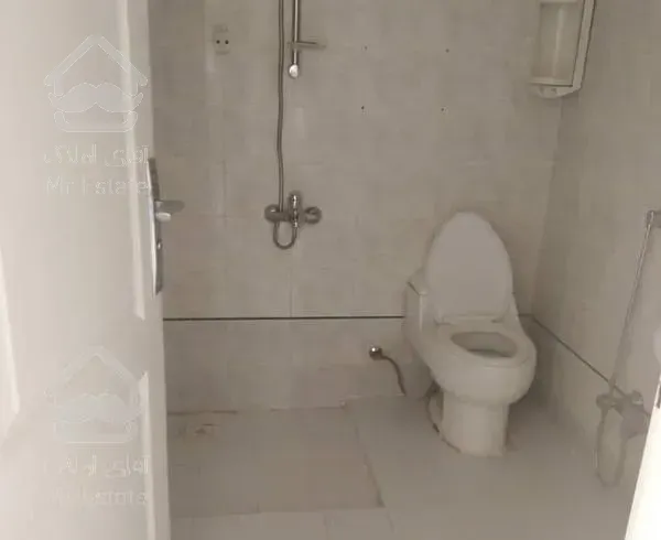 ۸۵مترطبقه دوم با پارکینگ سعادت آباد.بلوار شهرداری.