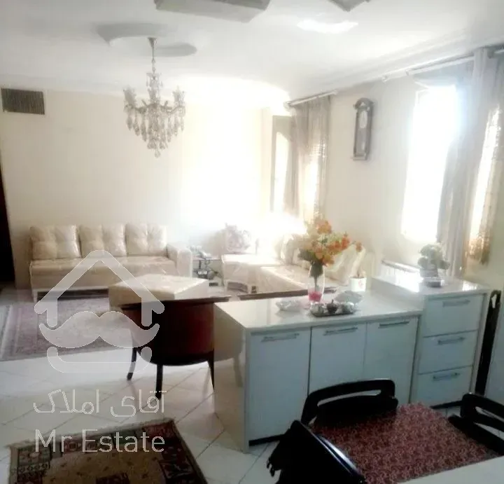 ۷۷متر/سی متری جی/دوخوابه/آسانسوردار/گذر۱۰