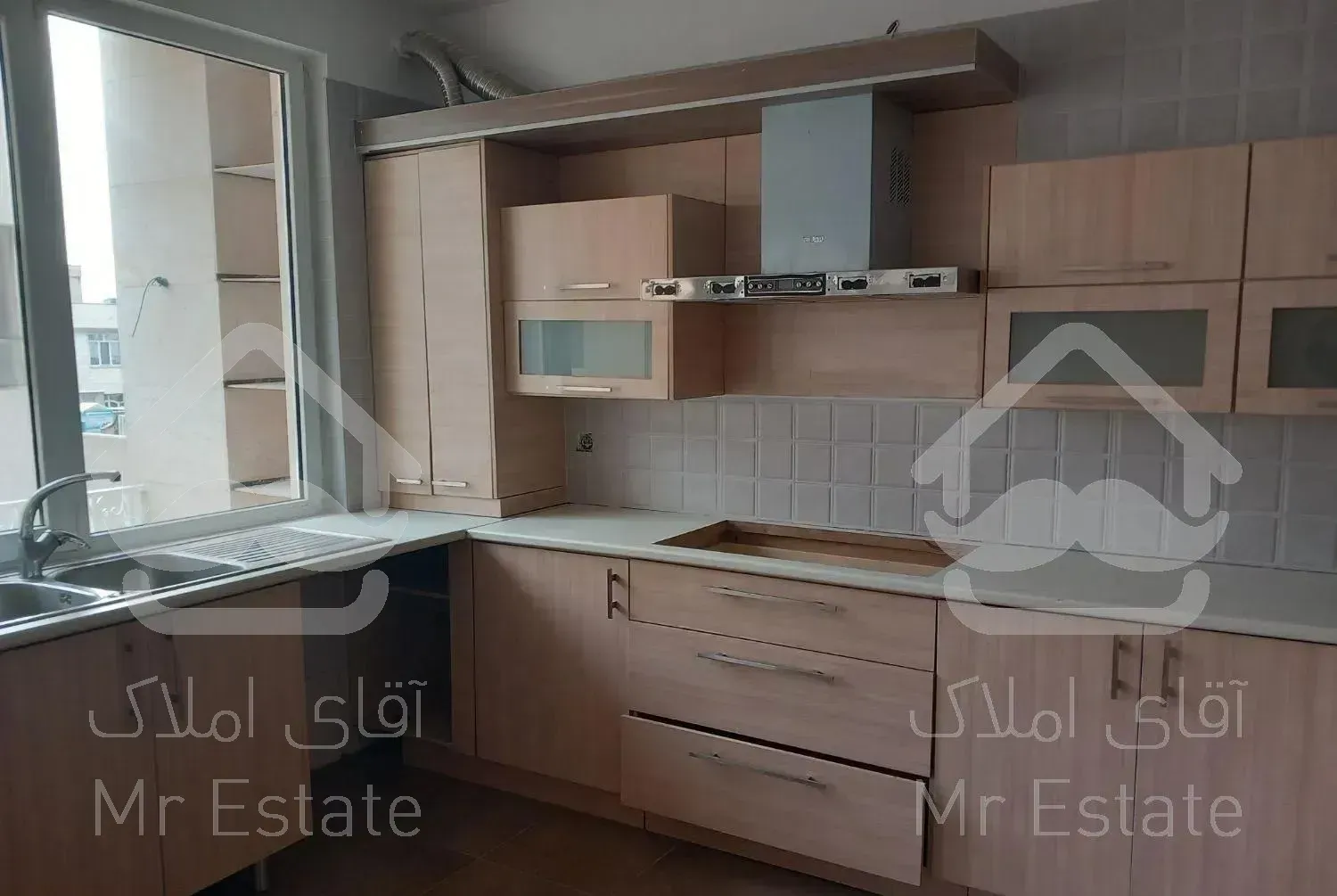 امیراباد،۱۴۰متر،۳خواب،طبقه۵، فول