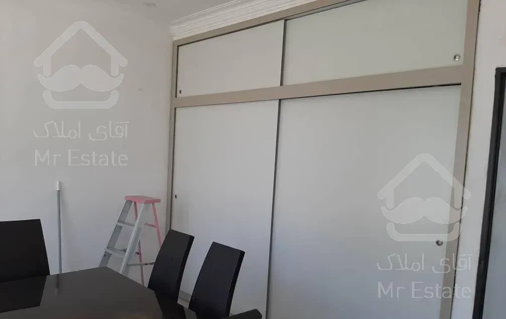 ویلا باغ ۳۰۰۰متری فول فقط متری ۲۲۰۰