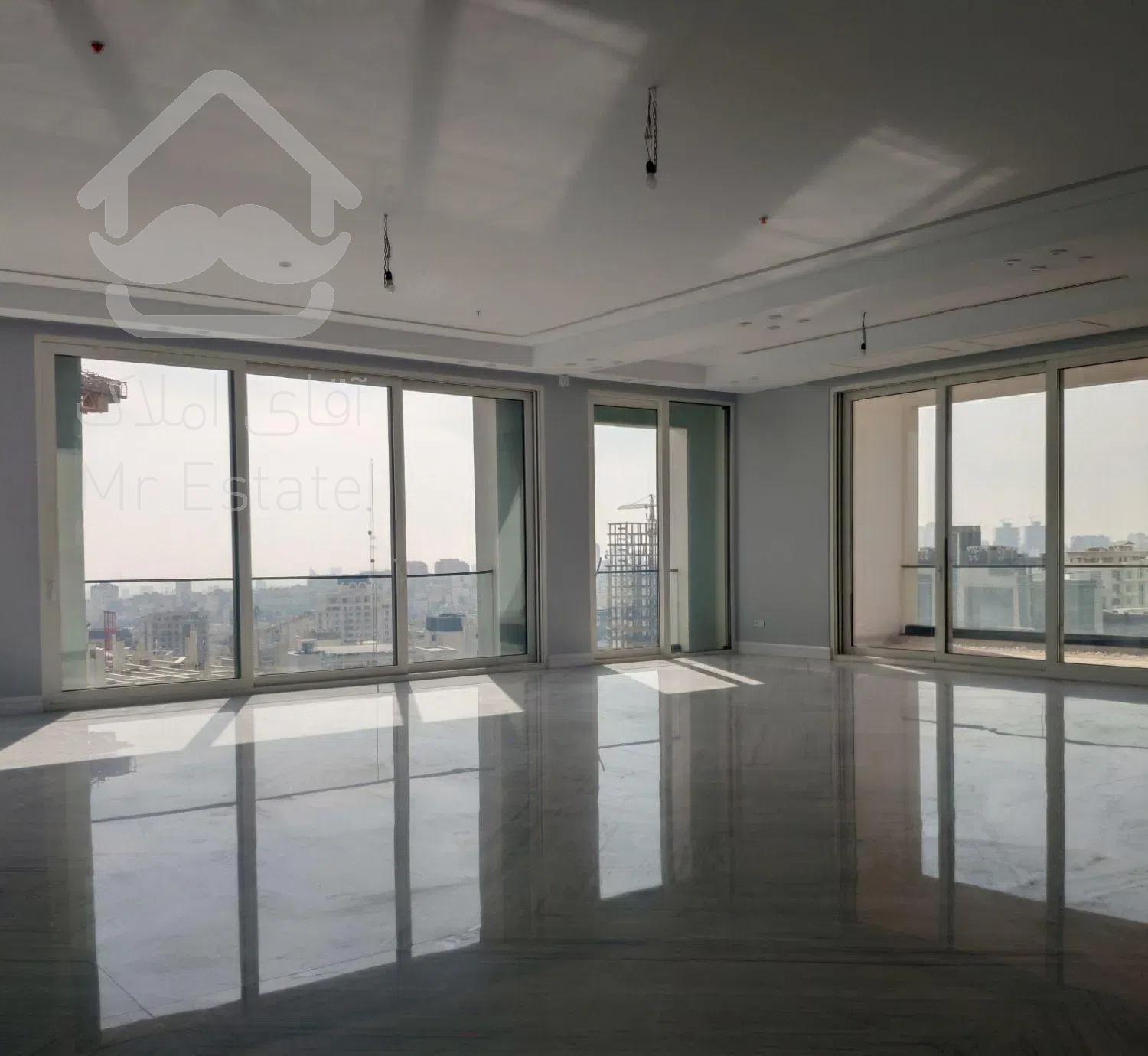 ۴۰۰ متر ،طبقه آخر برج