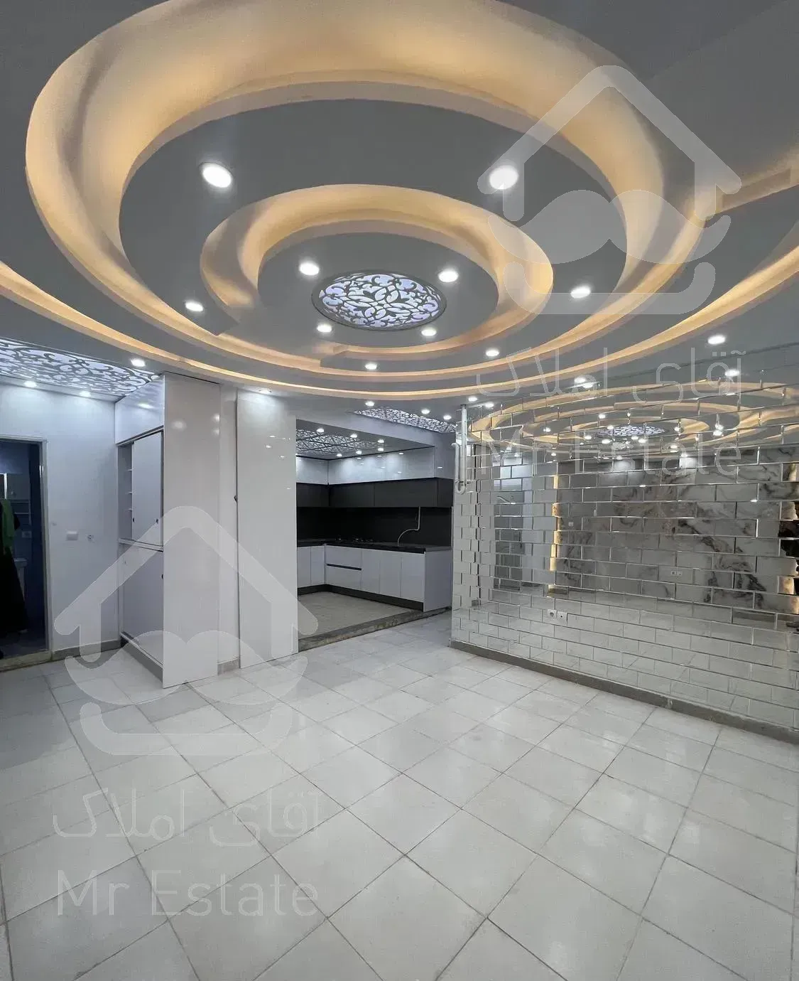 آپارتمان ۸۵ متری  حیاط دار پرند