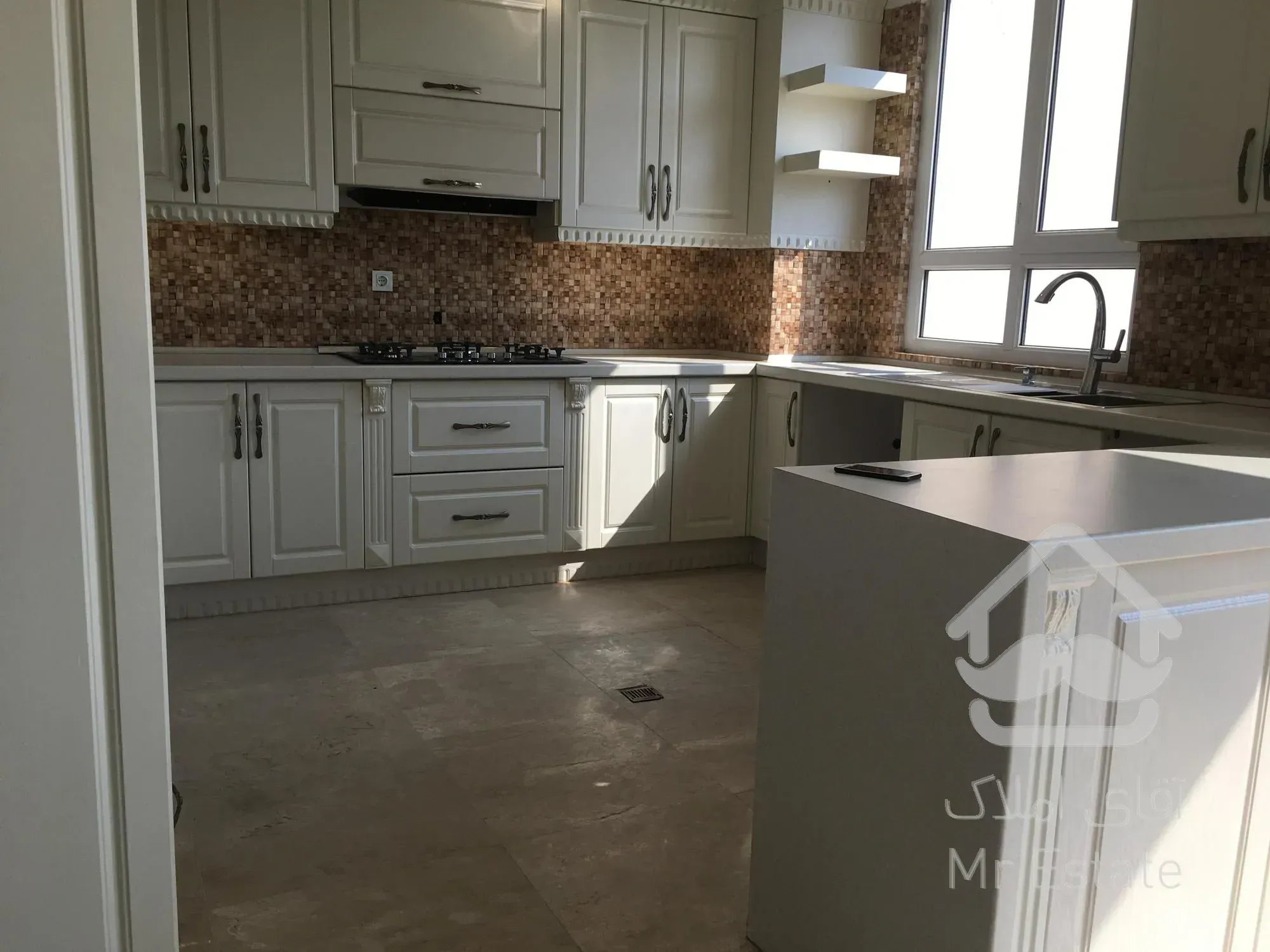 فروش فوری  اپارتمان ۱۰۸ متری فرمانیه غربی اکازیون