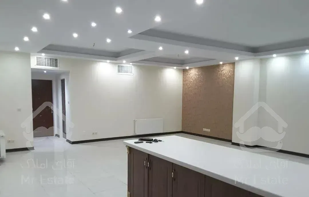 آپارتمان ۳ خواب از دو طرف نور گیر