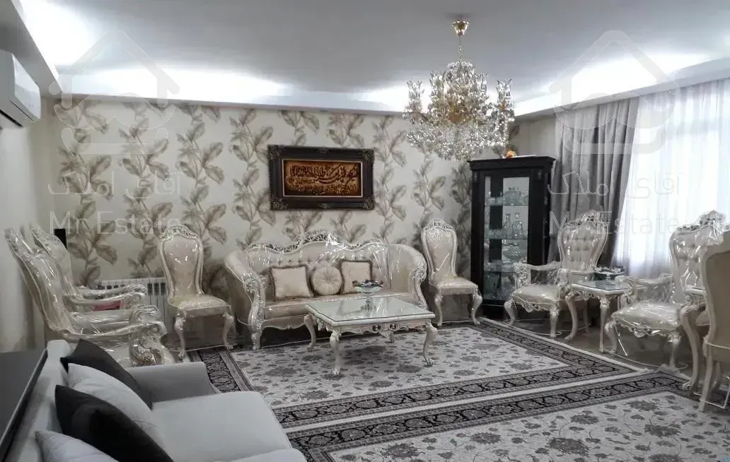 ۸۲ متر دوخواب سالن پرده خور