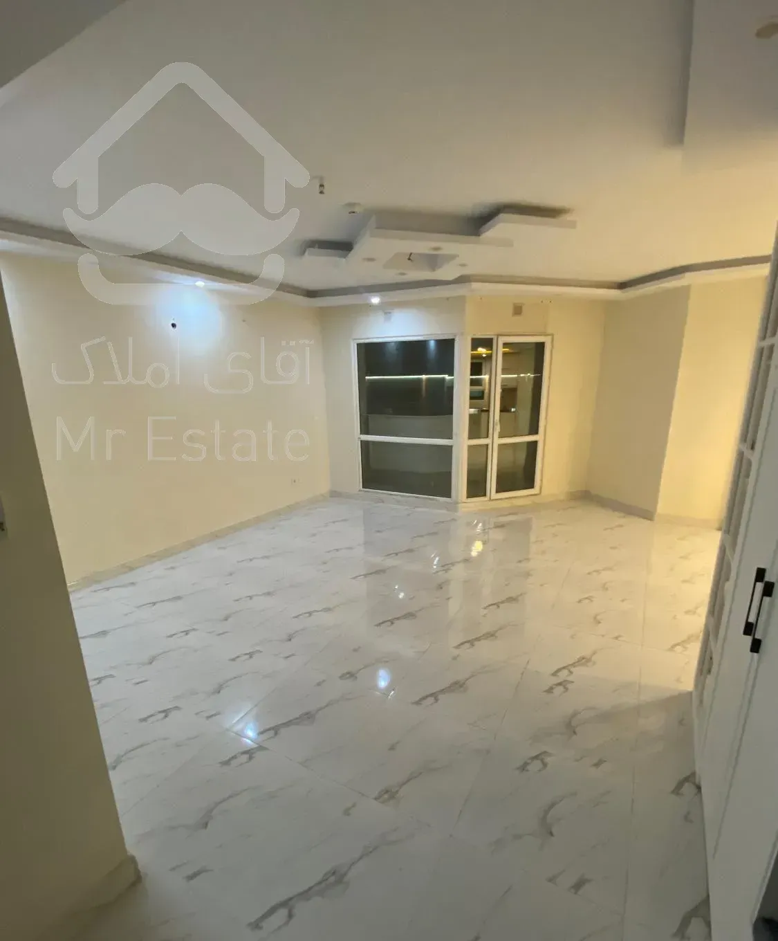 شهرک بهشتی برج افق 100متری استخر