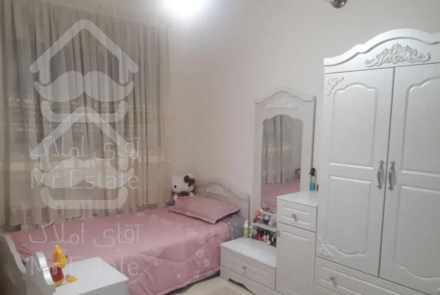 آپارتمان هشتاد دومتری فول