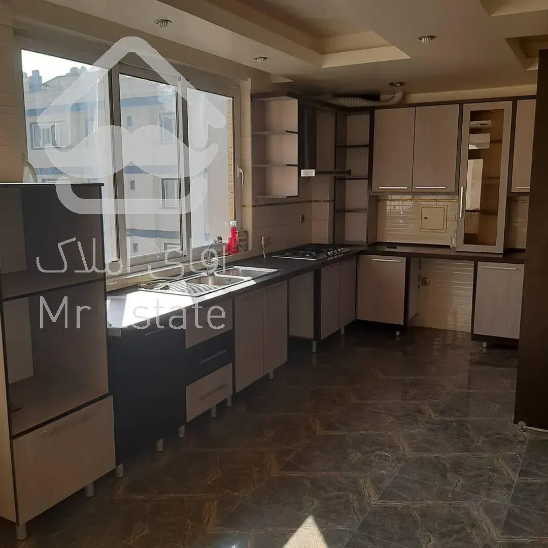 اجاره و رهن آپارتمان زعفرانیه 200  متر لاکچری