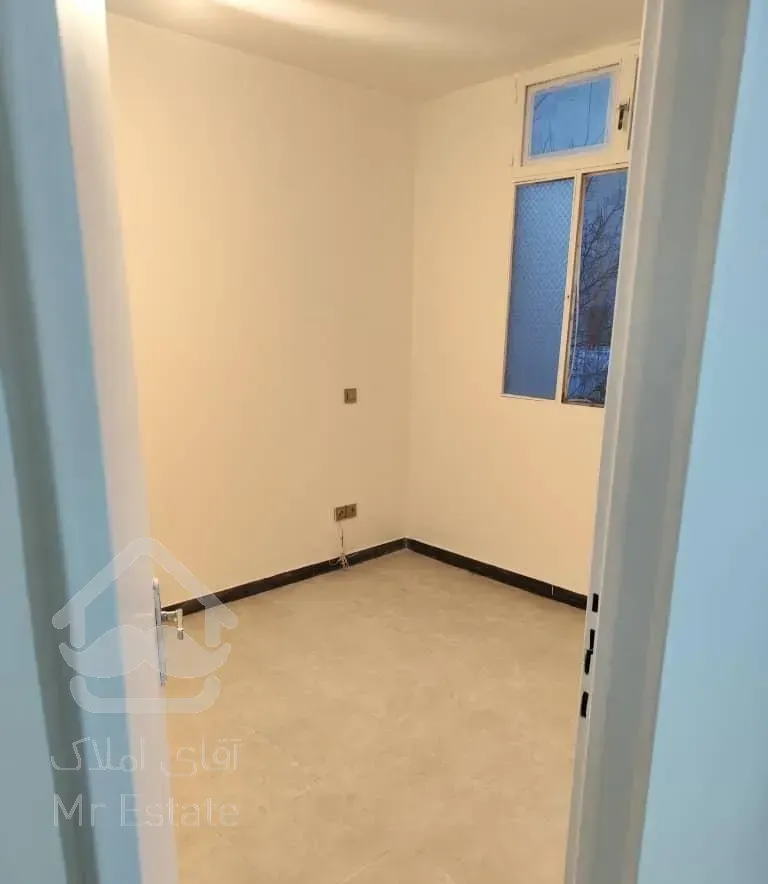 ۵۰ متر/پارکینگ دار/پیروزی /پرواز