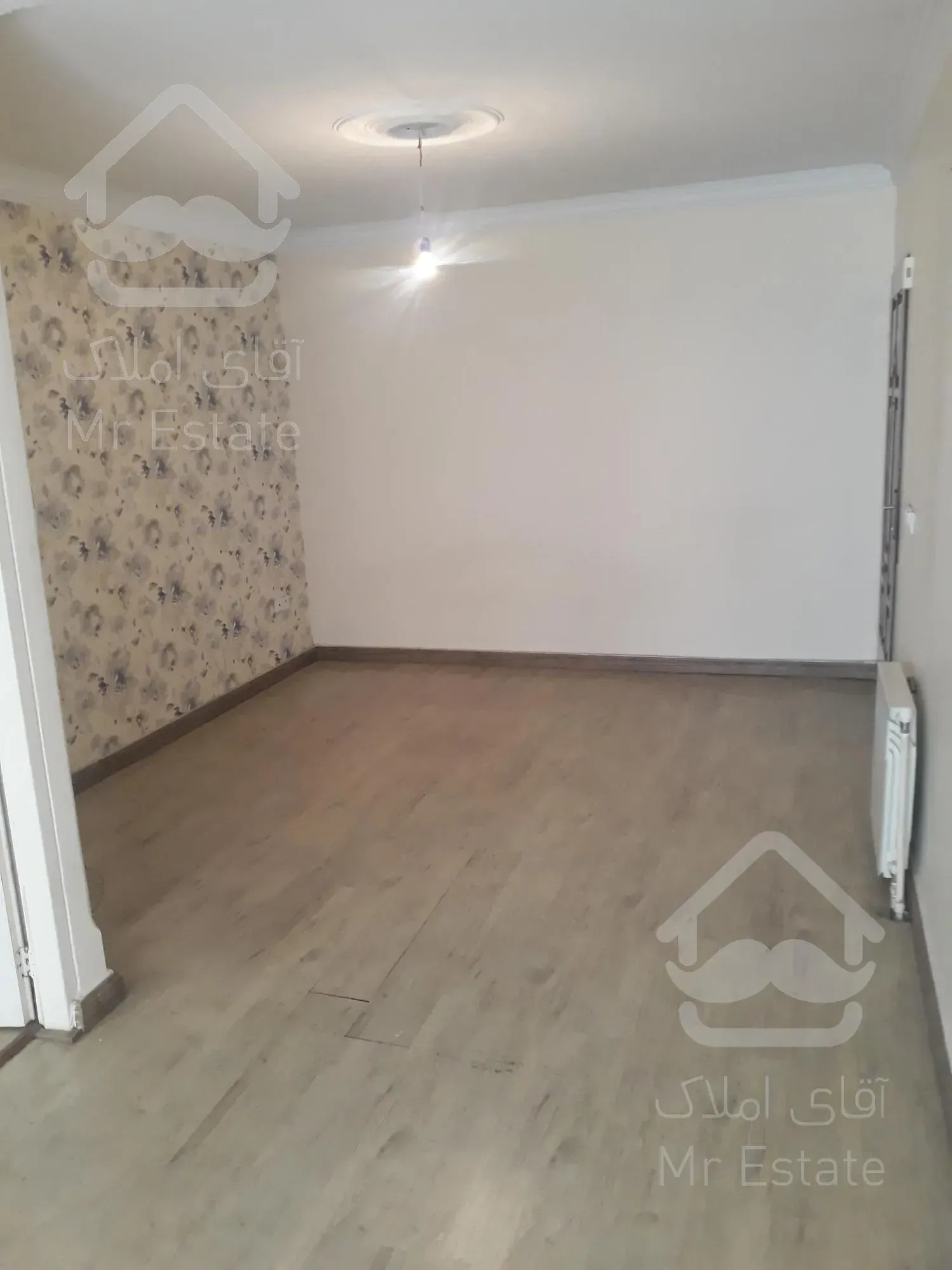 ۵۰ متر/غرق در نور/پونک