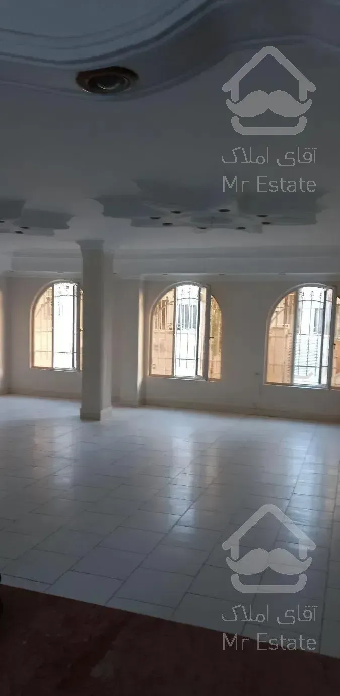 خانه ویلایی دربستی .آزاد شهر .سرو آزاد .پیکان شهر