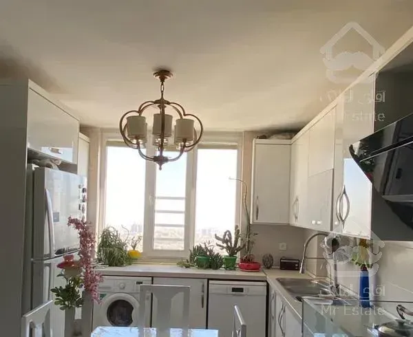 ۹۰ متر/ طبقه هفتم/ شهرک نفت/ ویو ابدی جنوب