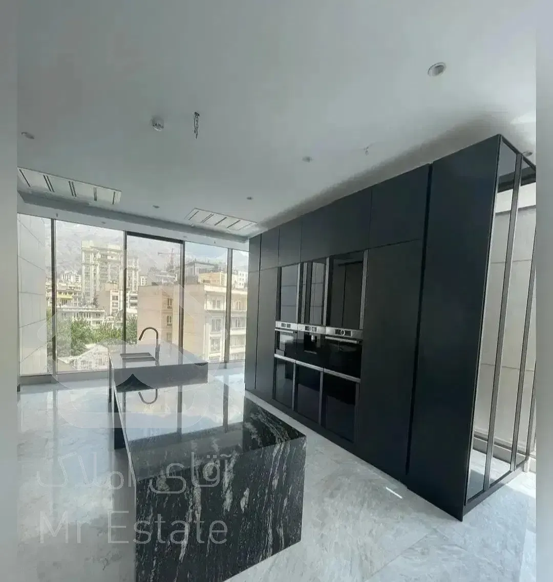 گلستان شمالی ۲۷۰متر ۳خواب فول مشاعات / تراس بزرگ