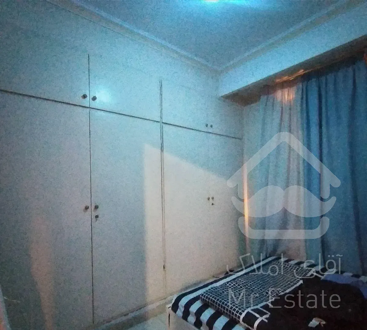 ۵۲ متر /پارکینگ دار/بلوار بریانک