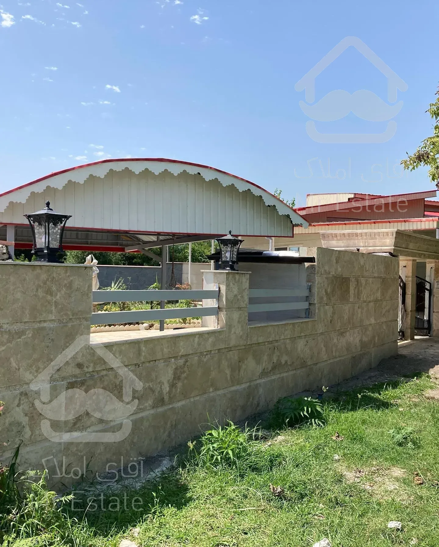 فروش ویلا شیک با فضای جنگلی