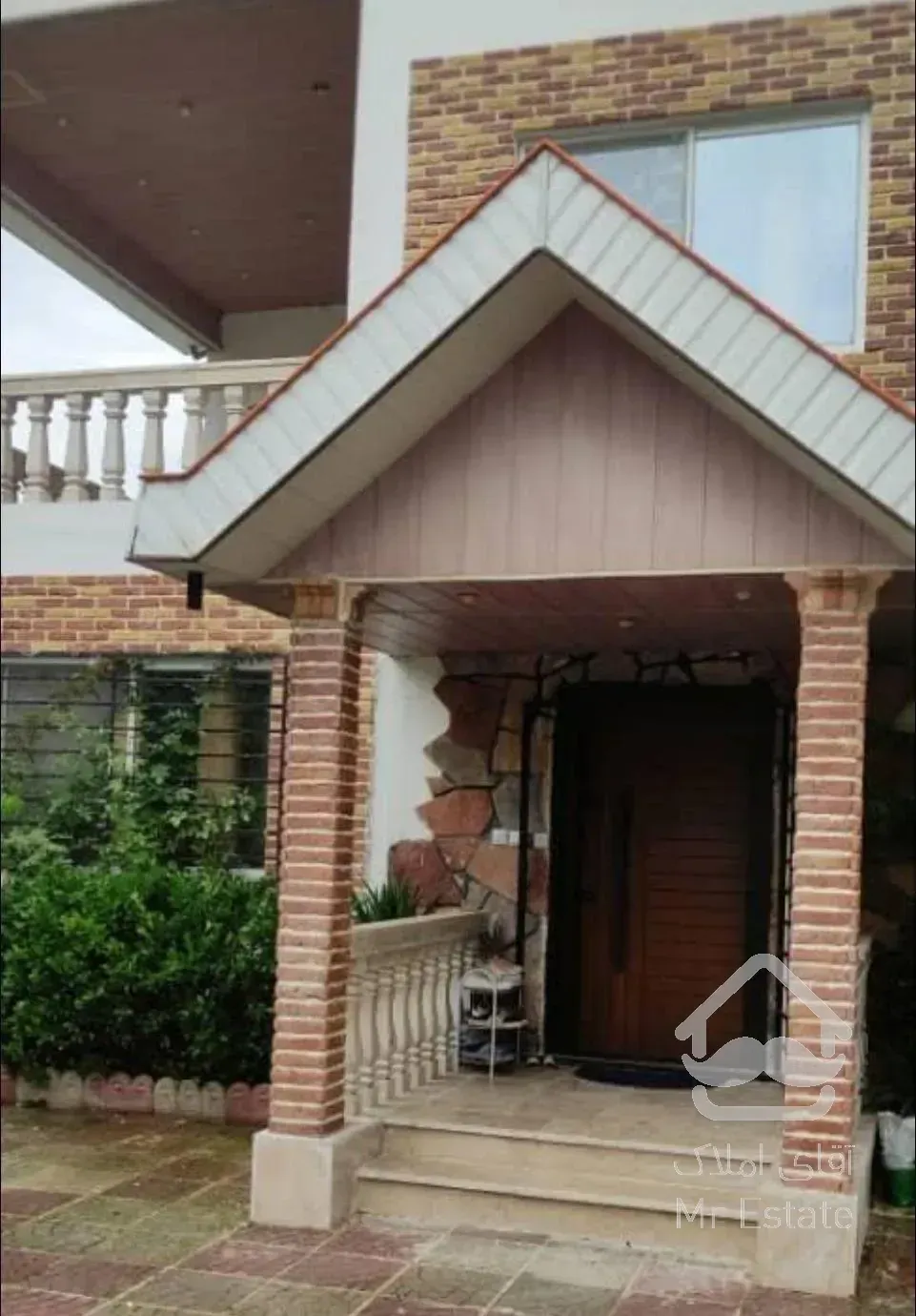 فروش ویلا جنگلی،۳۰۰ متر زمین،۲۳۰ متر بنا سند دار