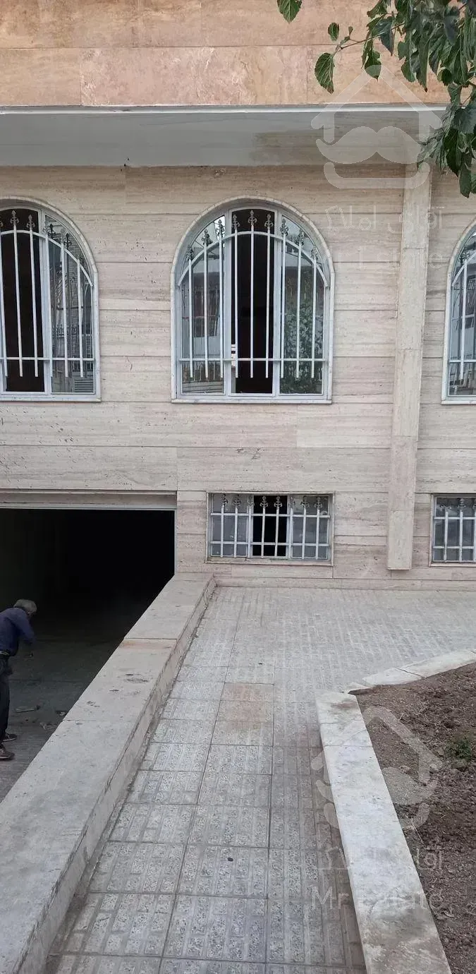 خانه ویلایی دربستی .آزاد شهر .سرو آزاد .پیکان شهر