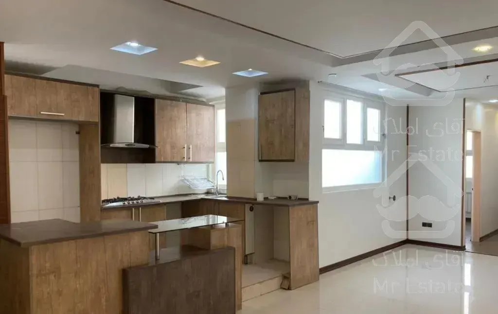 شاهین شمالی ۸۲ متری فول