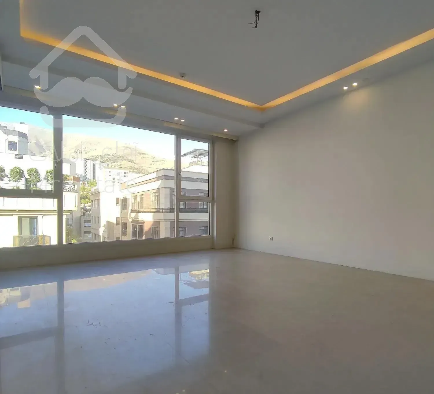 ۱۰۰ متر سوهانک/ وی ابدی/ خوش نقشه