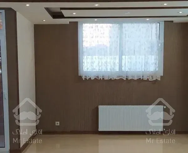 آپارتمان ۱۳۰ متری،  شهید صادقیان