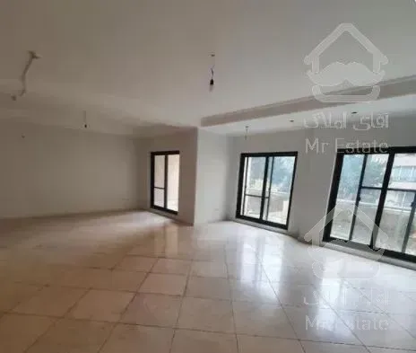 ۲۵۰ متر ۴ خوابه برج اصیل ماکویی پور