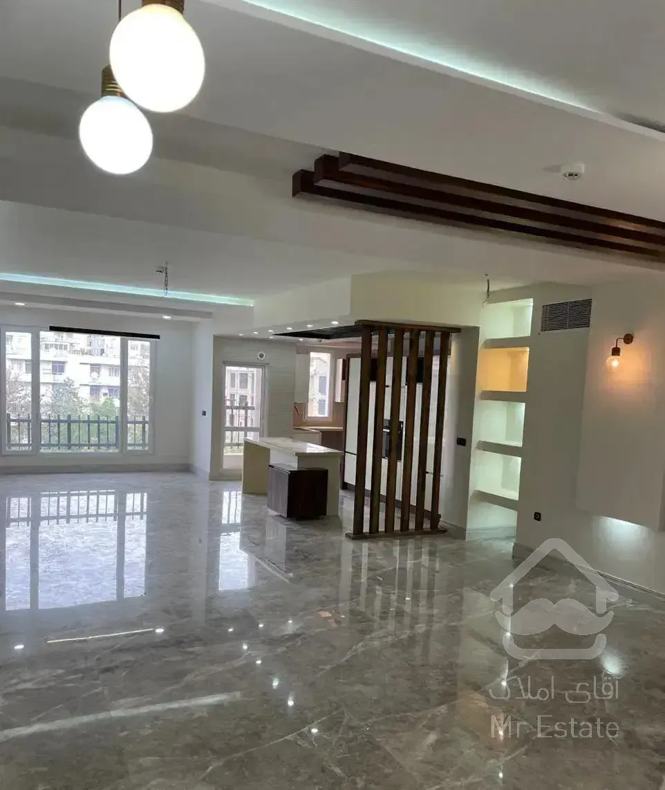 ۱۸۰ متر ۳ خواب مشرف به فضای سبز