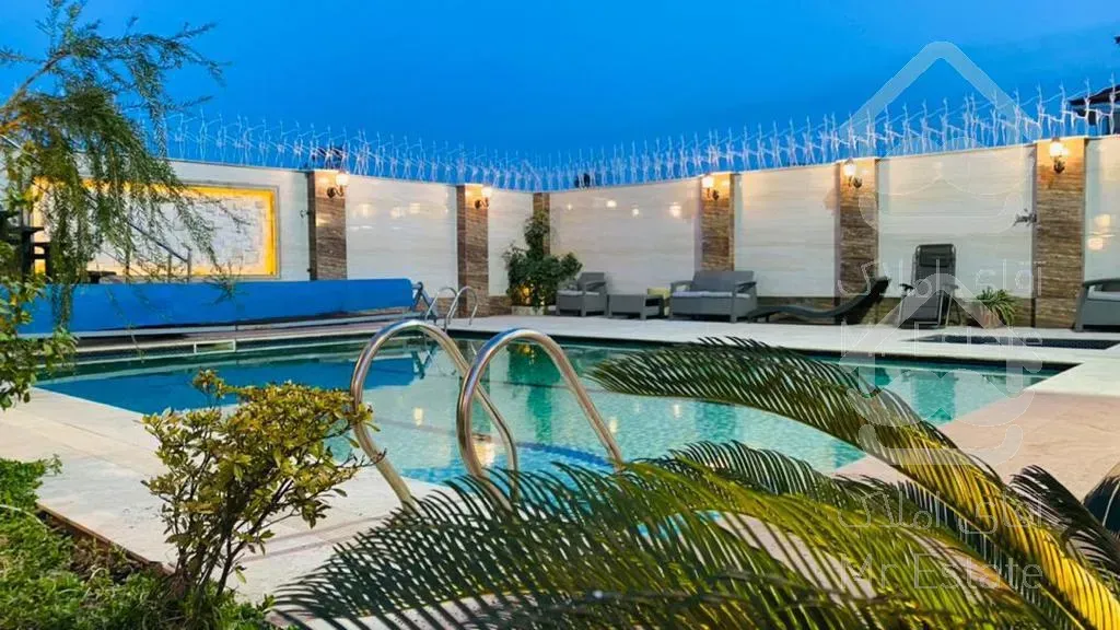 ویلای تریپلکس 3 خوابه ساحلی استخردار فول فرنیش در حاجی بکنده منطقه آزاد